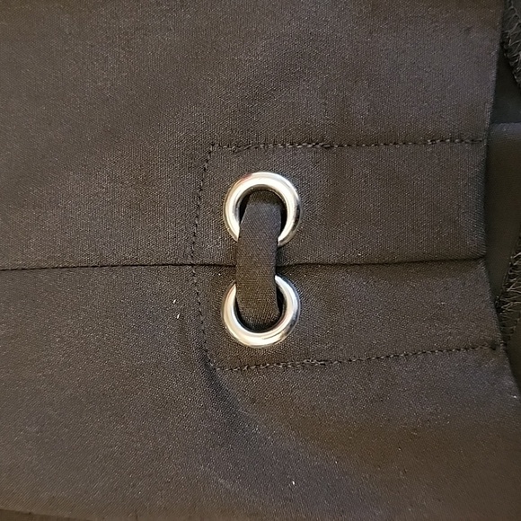 NWT Rafaella Lightweight Defined Waist Curvy Capri Black 16W - Picture 10 of 10